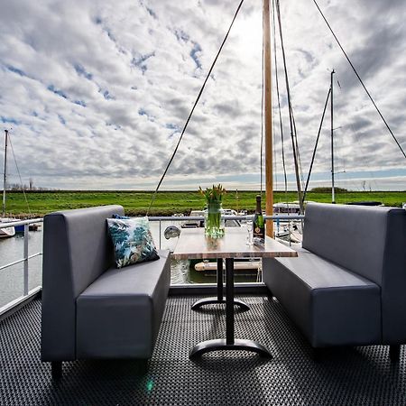 Waterlodge Blue Lagoon On A Jetty For 4 People Kamperland Extérieur photo