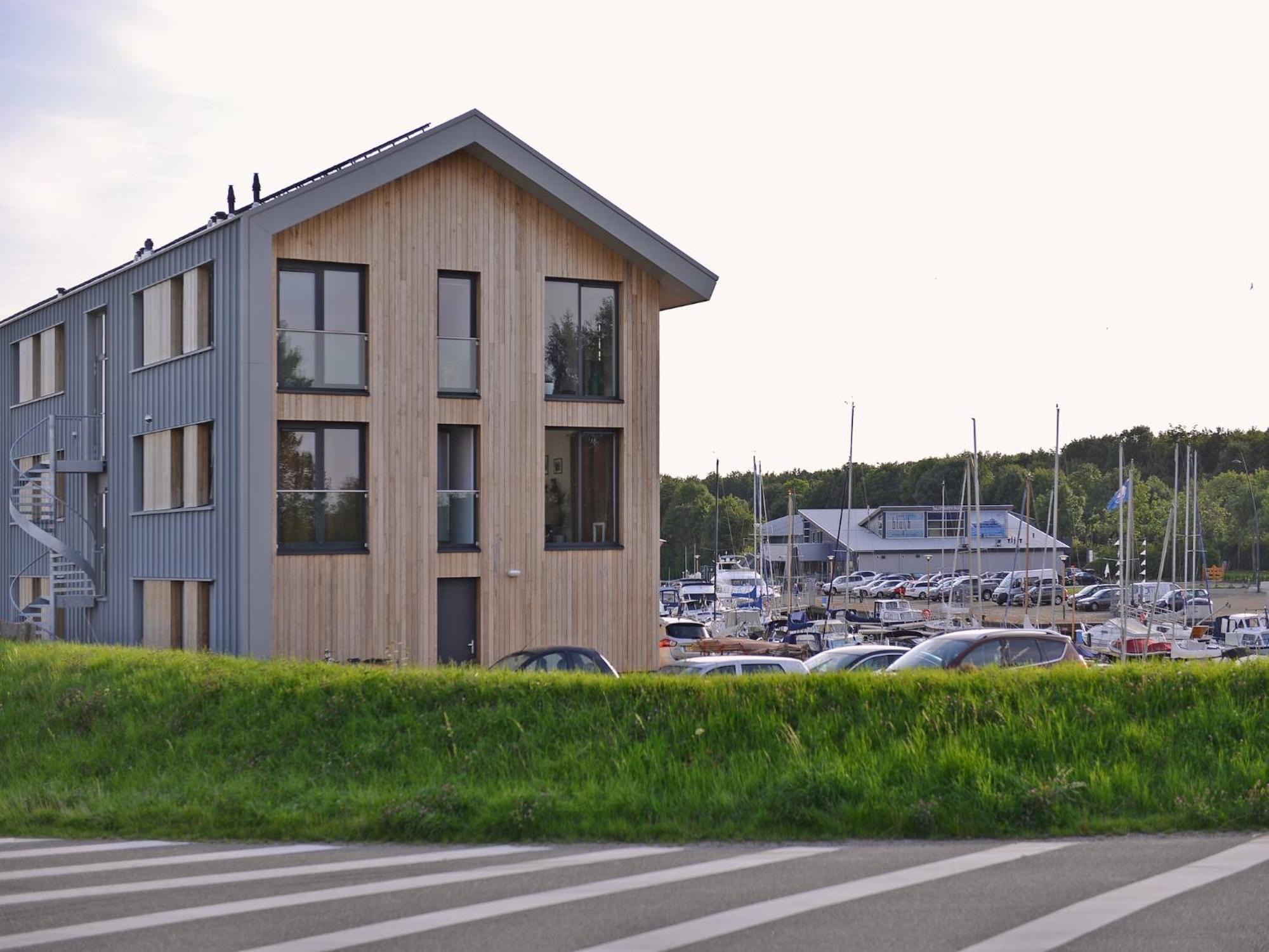 Waterlodge Blue Lagoon On A Jetty For 4 People Kamperland Extérieur photo