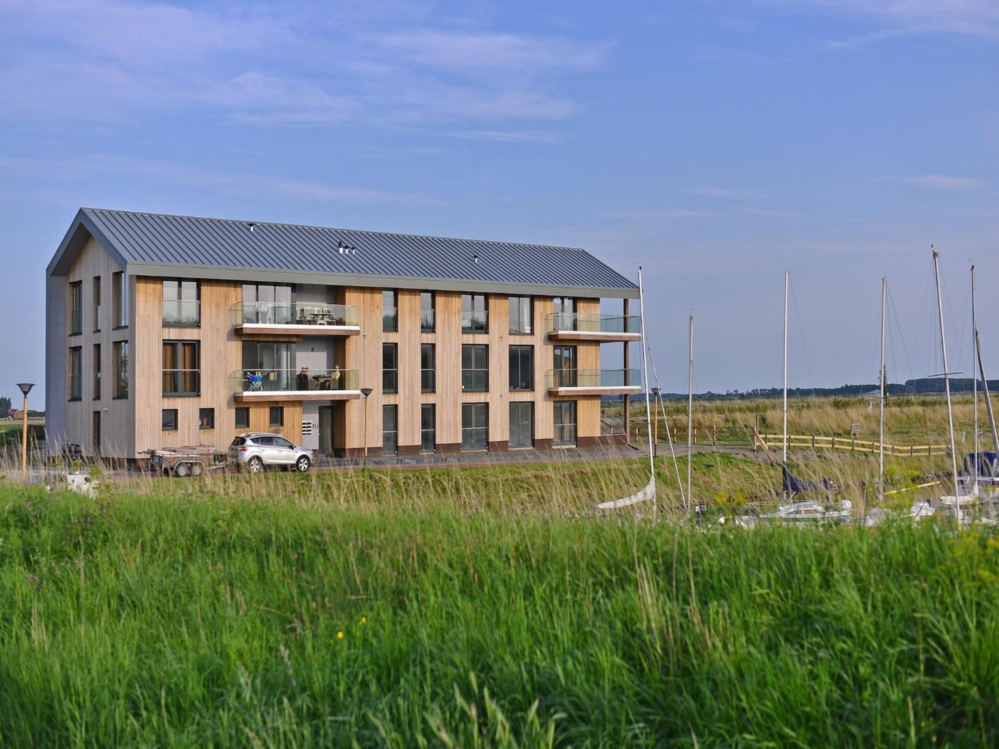 Waterlodge Blue Lagoon On A Jetty For 4 People Kamperland Extérieur photo